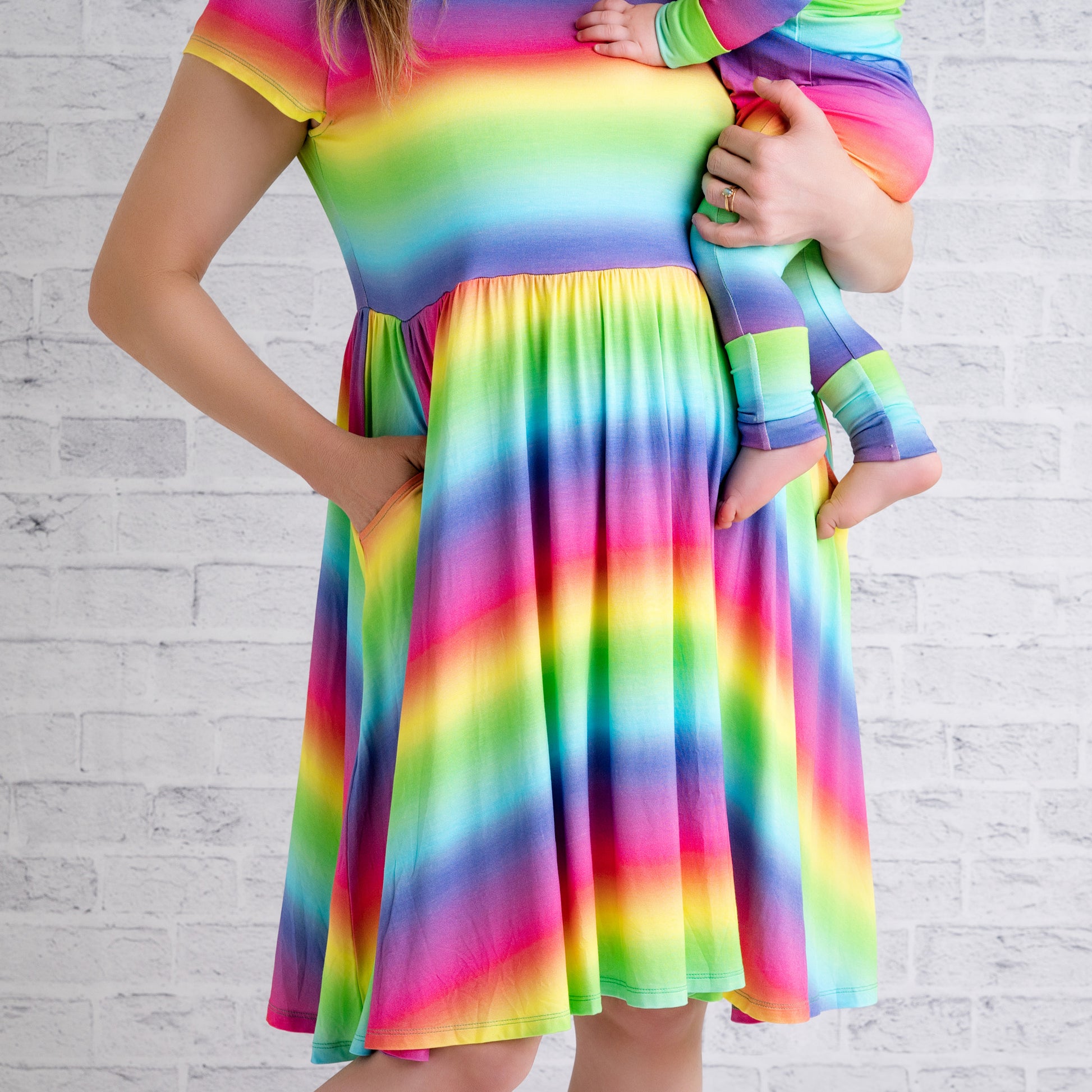 Rainbow Gradient Short Sleeve Women's Skater Dress